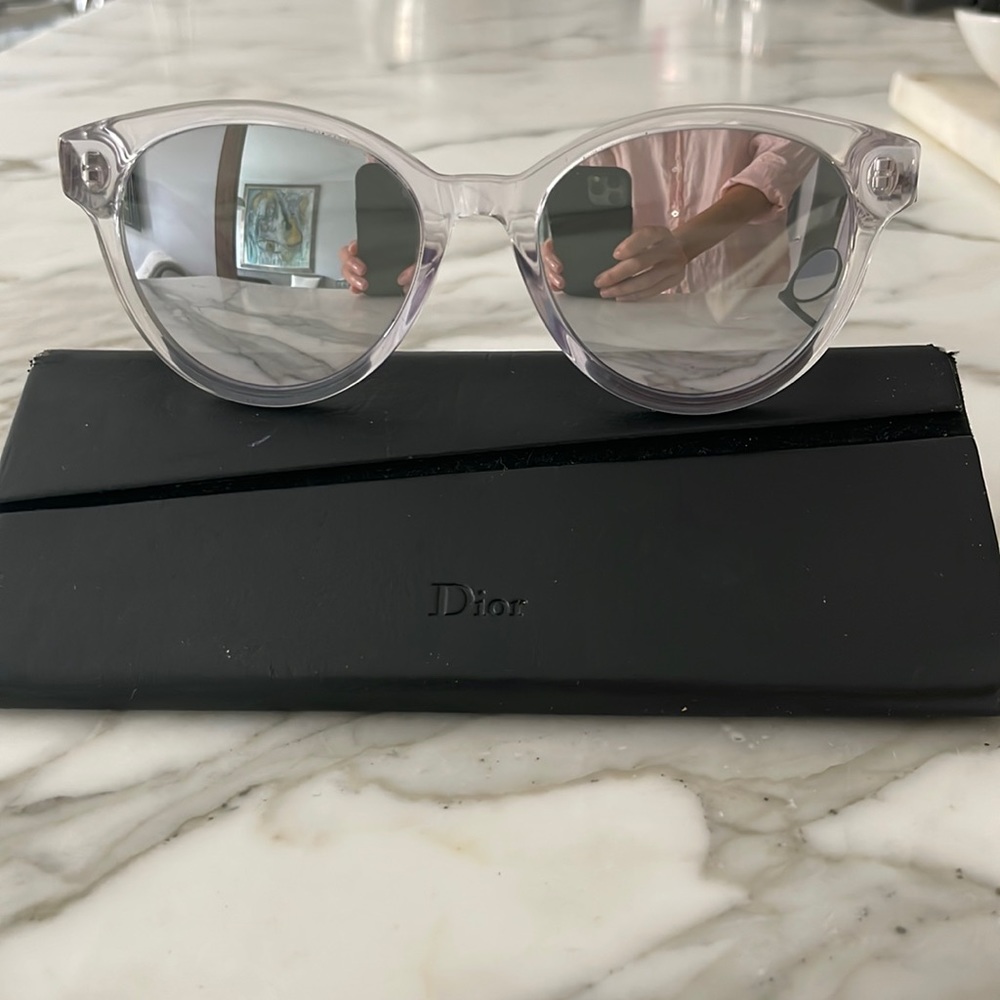 CHRISTIAN DIOR MIRRORED STYLE GKZDC